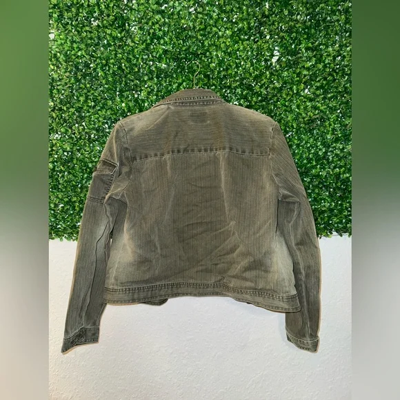 Stylish Olive Green Jacket - Picture 7 of 10